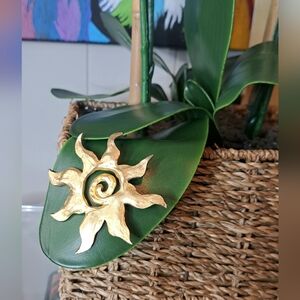 Vtg Signed Il Etait Une Fois Matte Gold Tone Celestial Star Brooch Pin